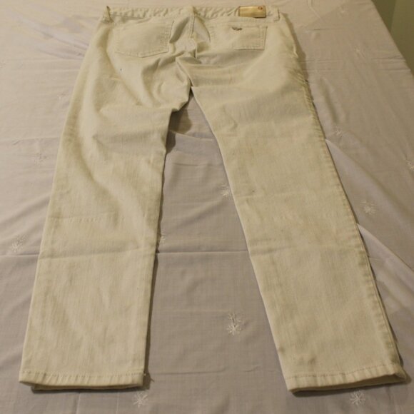 Jeans  -012 - Picture 2 of 4